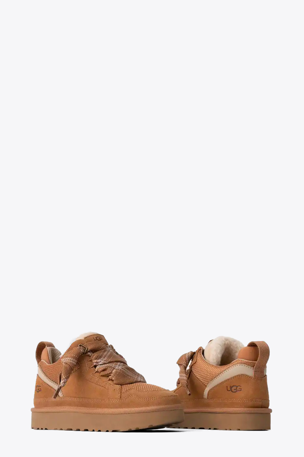alt-image__Sneaker-bassa-in-suede-color-cammello-con-interno-in-montone---W-Lowmel