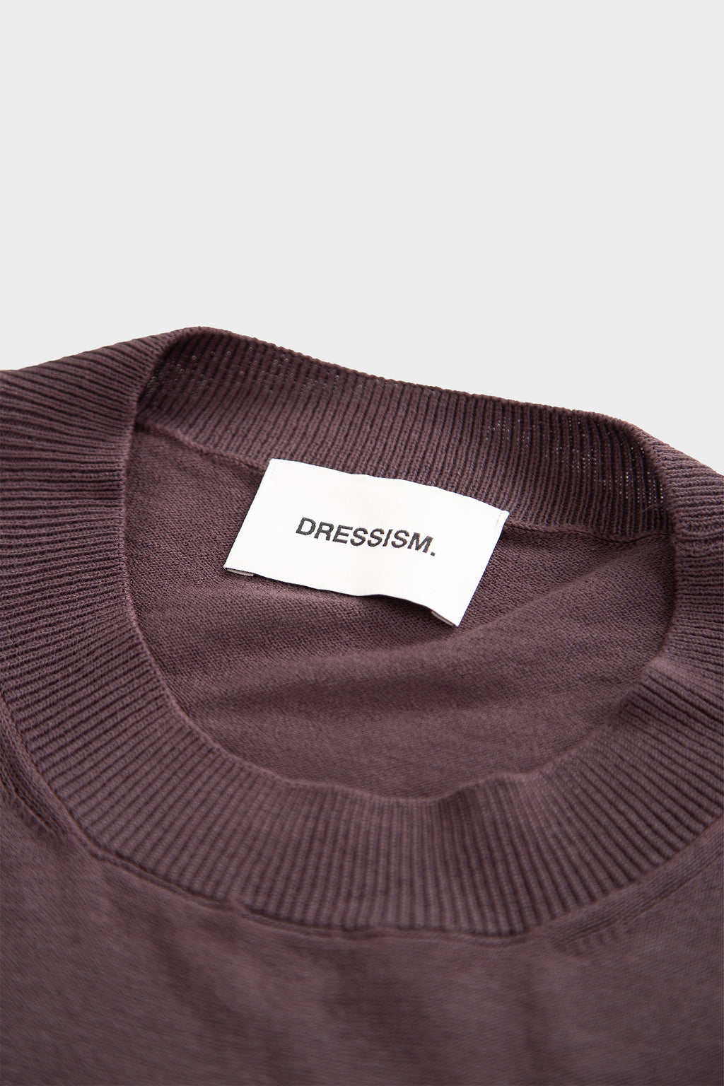 alt-image__T-shirt-in-maglia-marrone