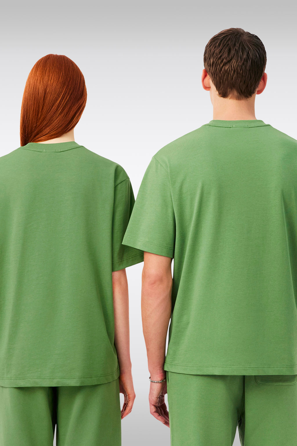 alt-image__T-shirt-verde-loose-fit-in-cotone-con-logo-al-petto