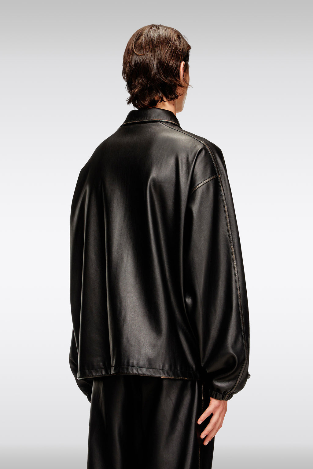 alt-image__Giubbotto-nero-in-similpelle-con-zip---J-Ake