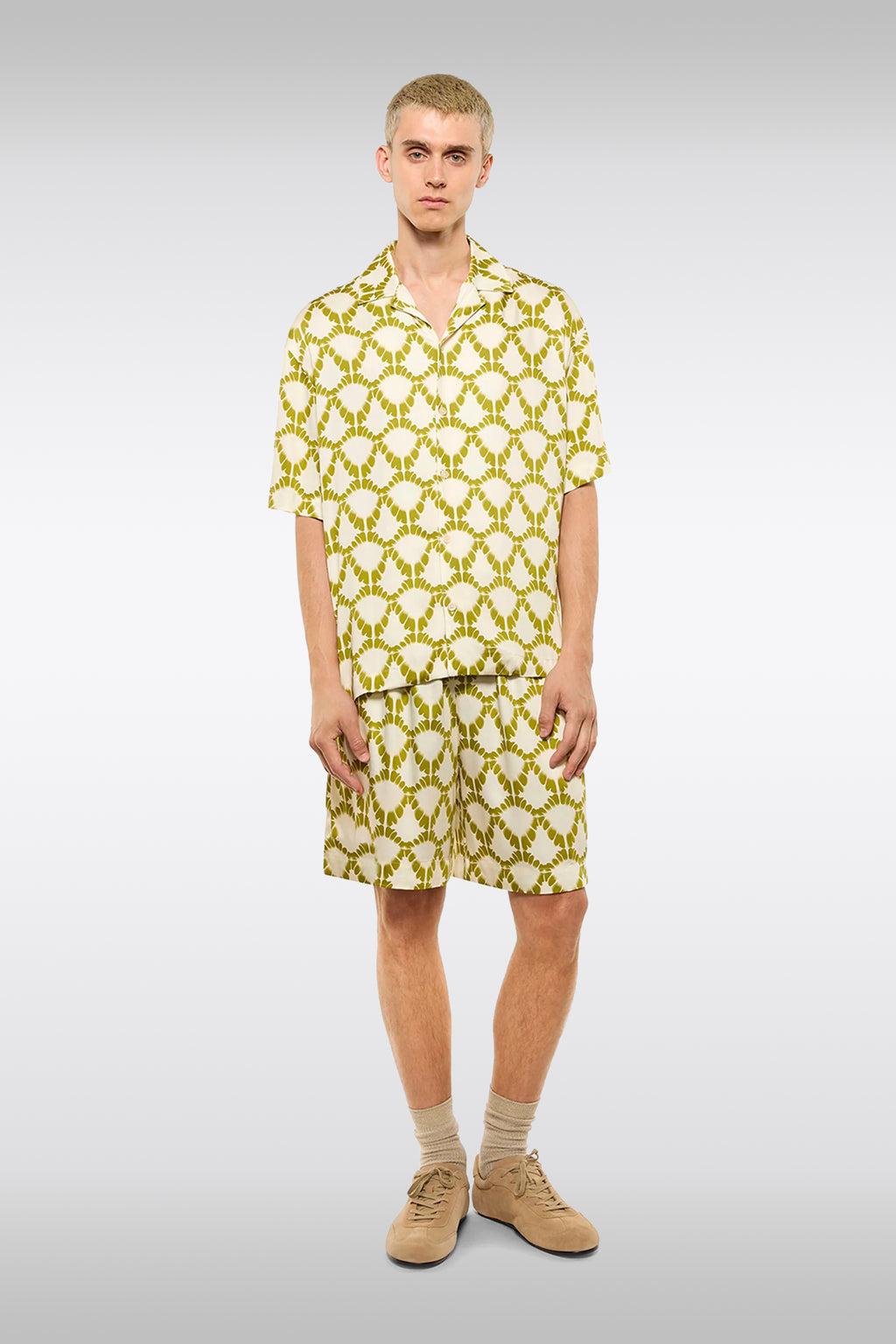 alt-image__Off-white-and-green-viscose-shirt-with-geometric-print