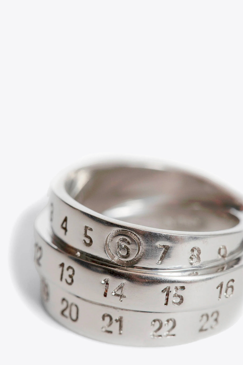 alt-image__Anello-a-tre-fasce-in-metallo-argento-con-logo-inciso