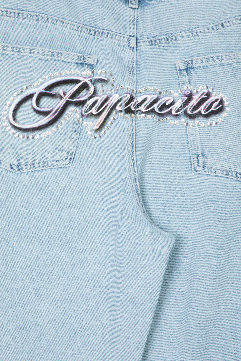 alt-image__Jorts-in-denim-blu-chiaro-con-strass-e-slogan-sul-retro---Papacito-Denim-Short