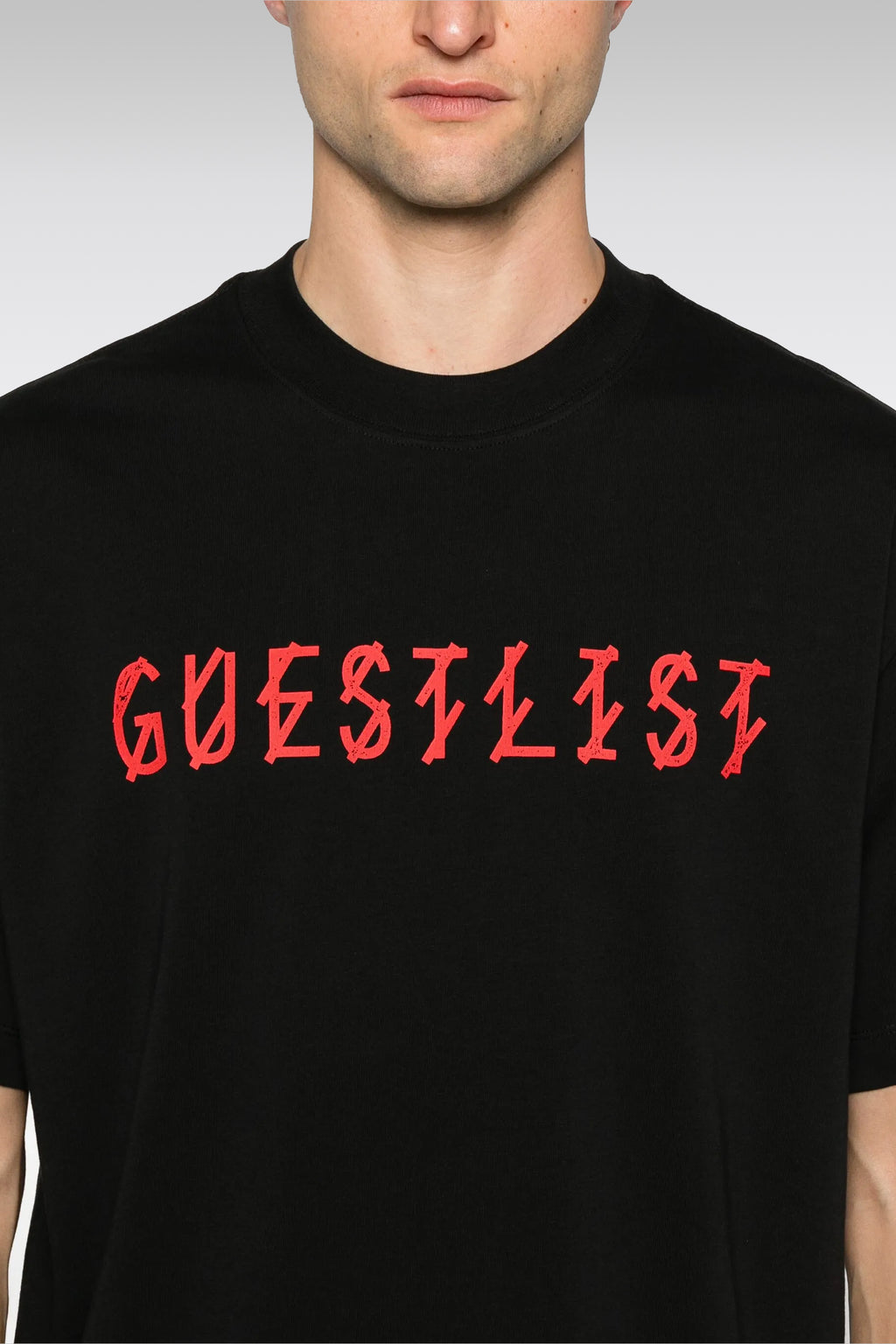 alt-image__T-shirt-nera-in-cotone-con-stampa-frontale-e-logo-sul-retro-in-rosso---Guestlist-Tee