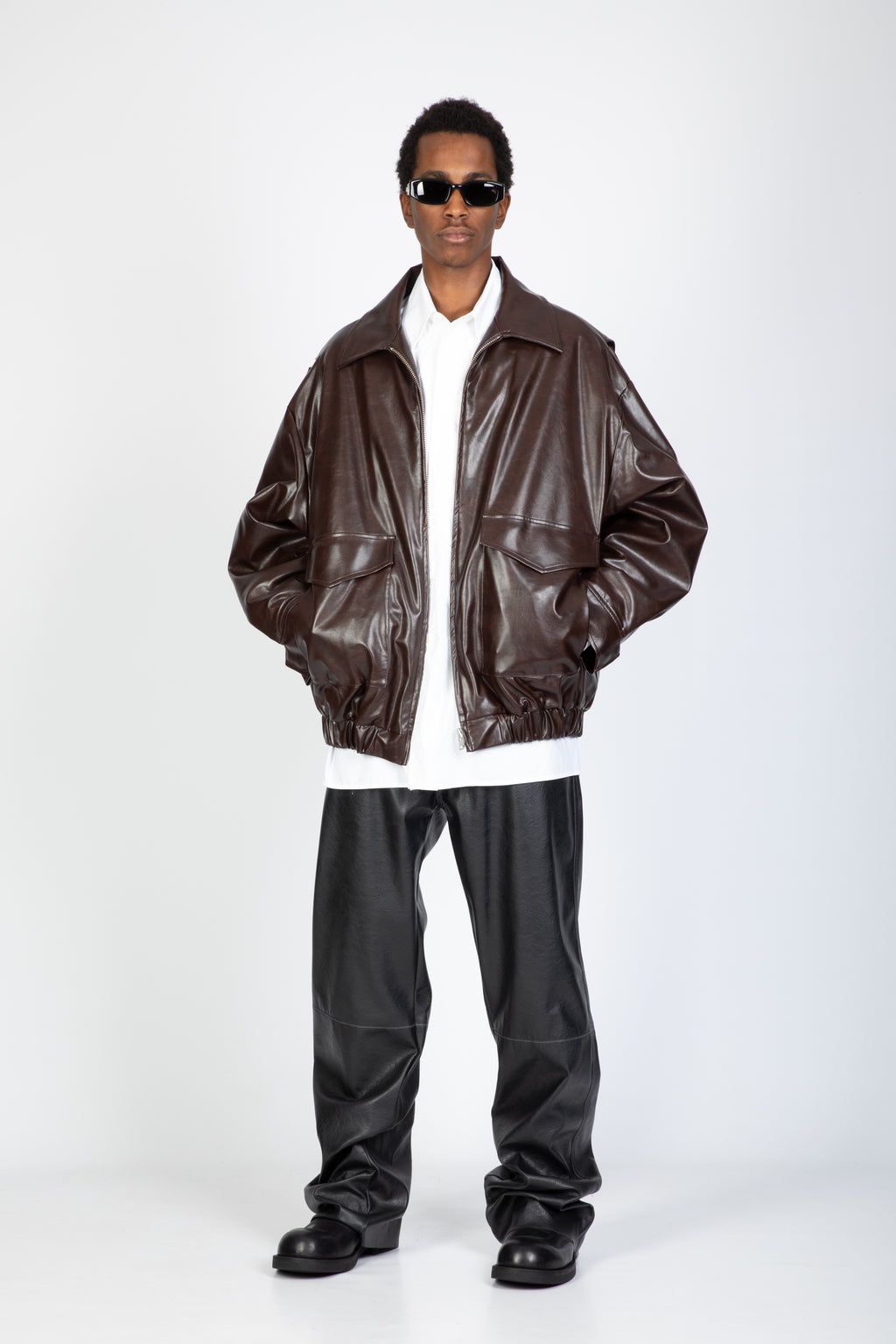 alt-image__Bomber-unisex-in-similpelle-marrone-con-colletto