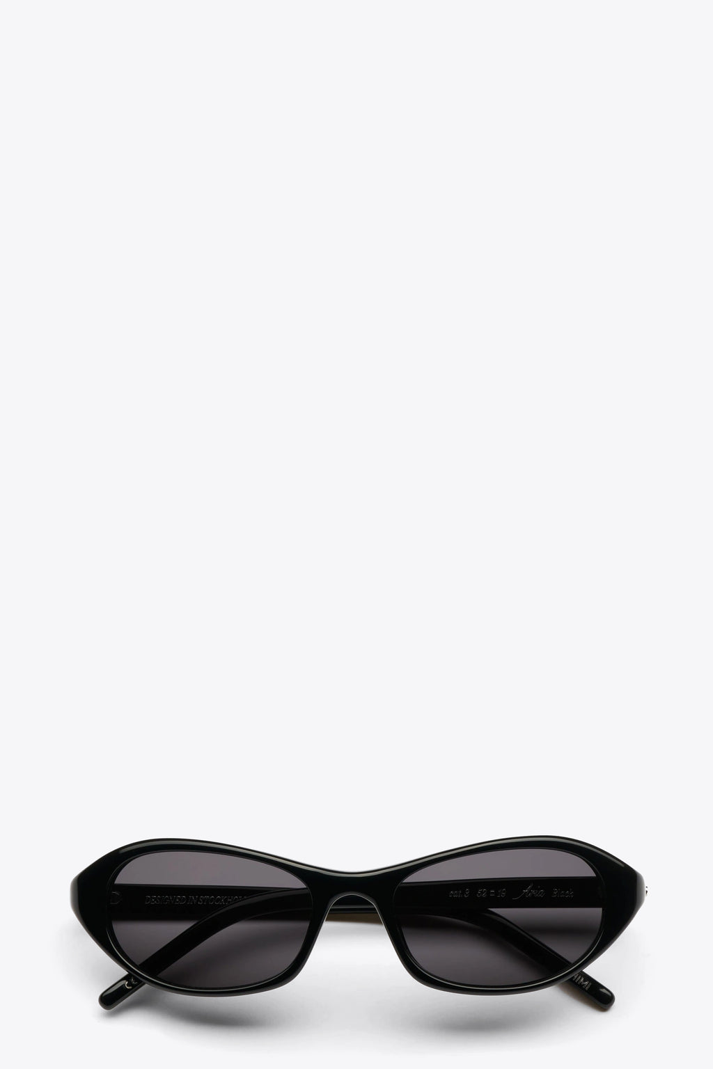 alt-image__Occhiali-ovali-cat-eye-in-acetato-neri---Aria