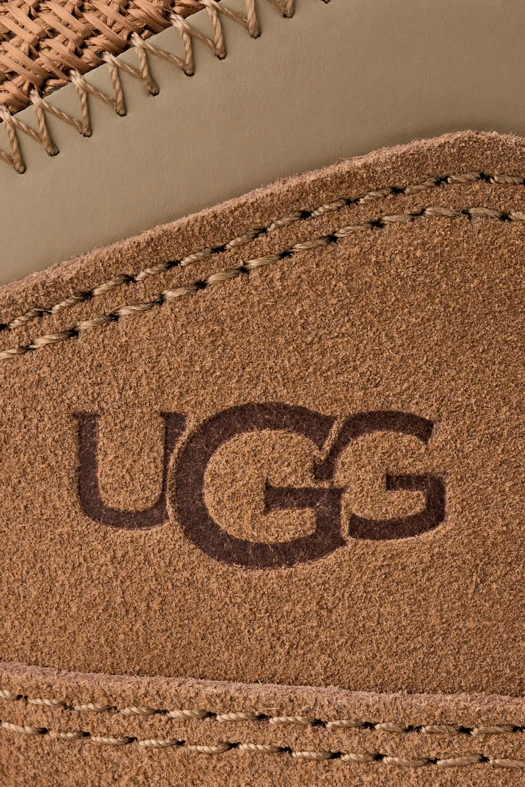 alt-image__Sneaker-bassa-in-suede-color-cammello-con-interno-in-montone---W-Lowmel