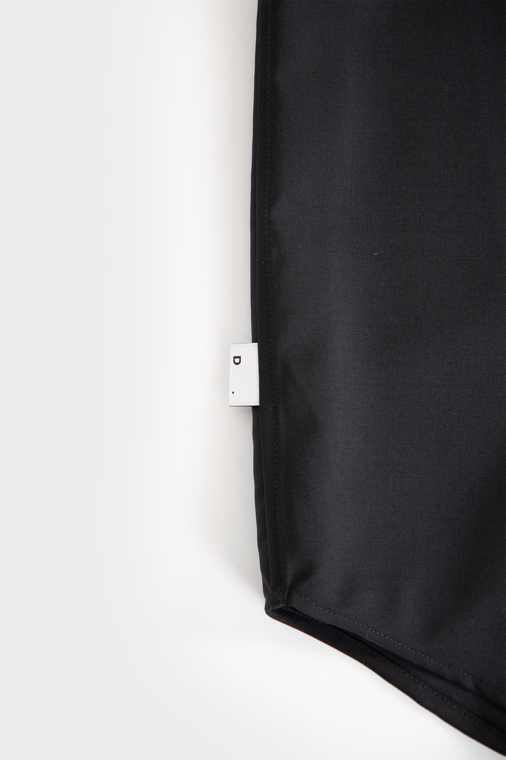 alt-image__Overshirt-nera-in-frescolana-con-maniche-lunghe
