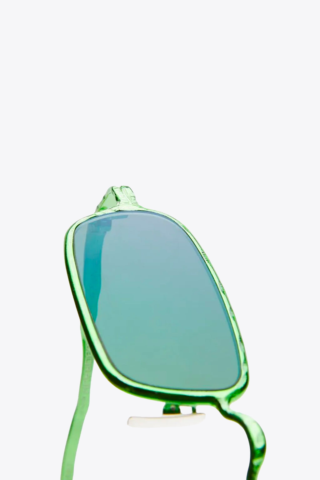 alt-image__Green-hammered-metal-squared-sunglasses---Z18