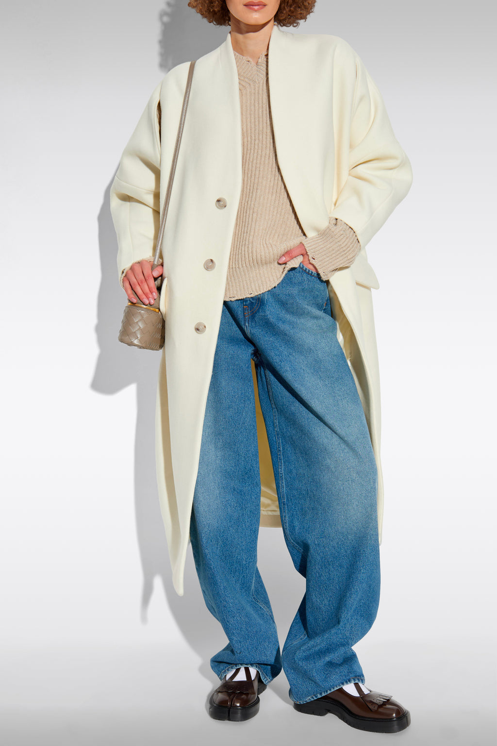 alt-image__Jeans-a-vita-alta-in-denim-blu-medio-con-gamba-dritta