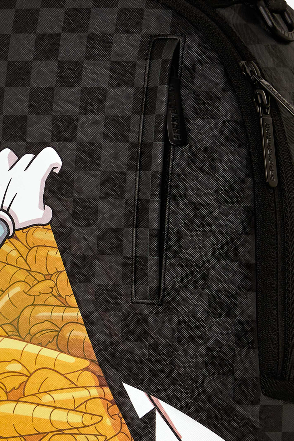 alt-image__Zaino-in-pvc-nero-a-scacchi-con-stampa-Bugs-Bunny---Looney-Carrot-Stash-Backpack
