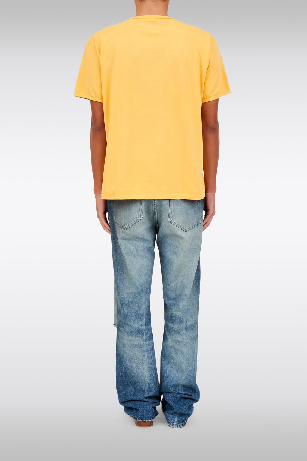 alt-image__T-shirt-gialla-in-cotone-con-stampa-floccata-Margie
