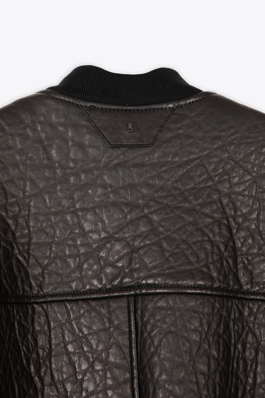 alt-image__Bomber-nero-relaxed-fit-in-pelle-stropicciata---Eglo-Bomber