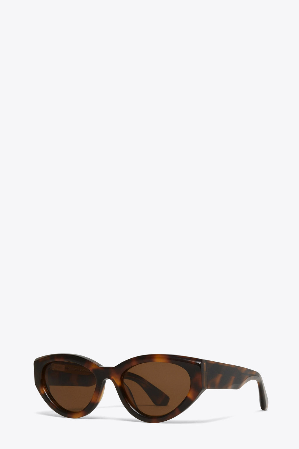alt-image__Occhiali-da-sole-cat-eye-in-acetato-marrone-tartarugato-in-collaborazione-con-Rotate---Rotate-06