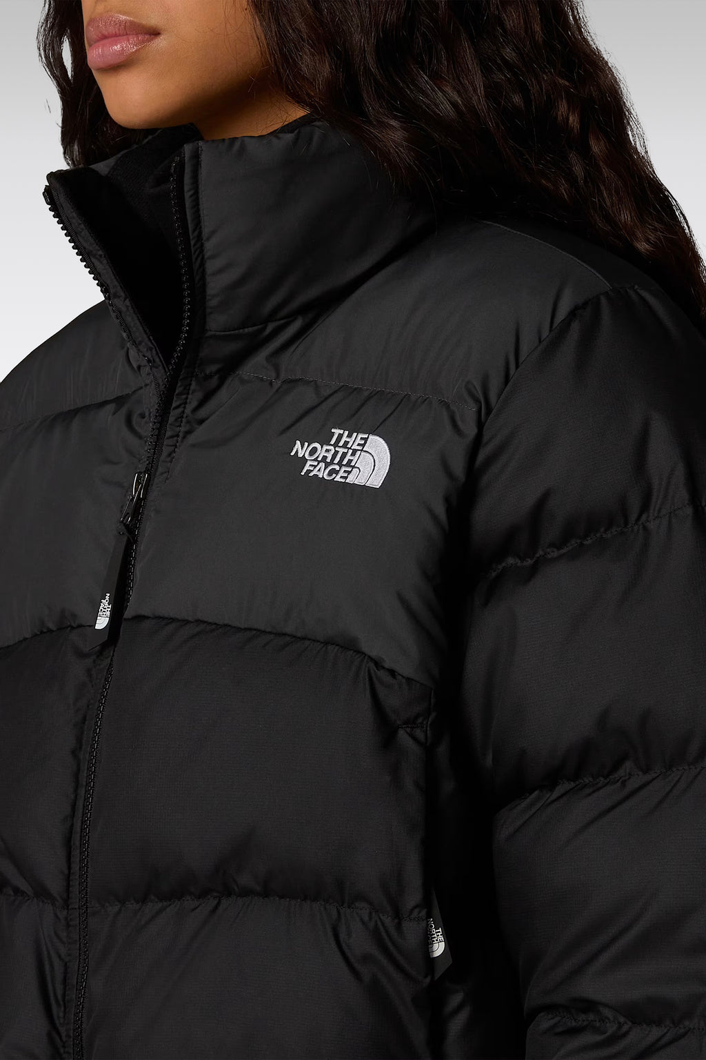 alt-image__Black-nylon-synthetic-short-puffer-jacket---W-Saikuru-Cropped