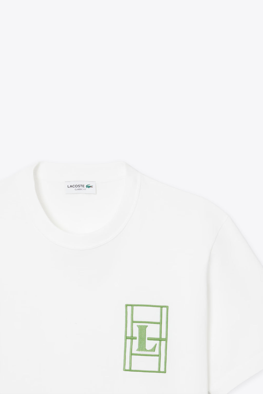 alt-image__T-shirt-bianca-in-cotone-con-ricamo-al-petto