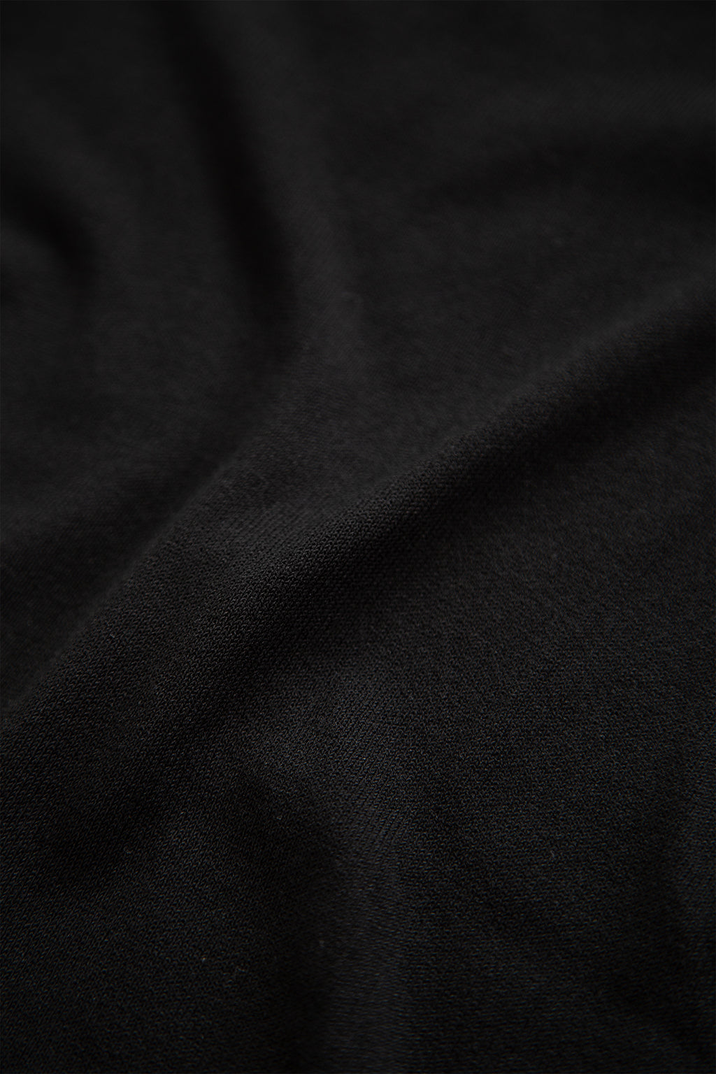 alt-image__T-shirt-nera-in-viscosa