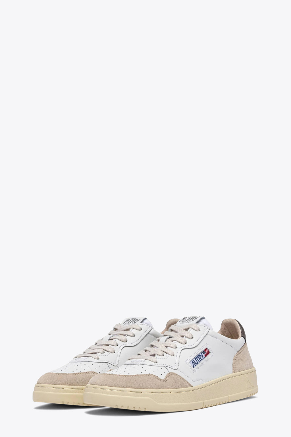 alt-image__Sneakers-bassa-in-pelle-bianca-con-tab-marrone---Medalist