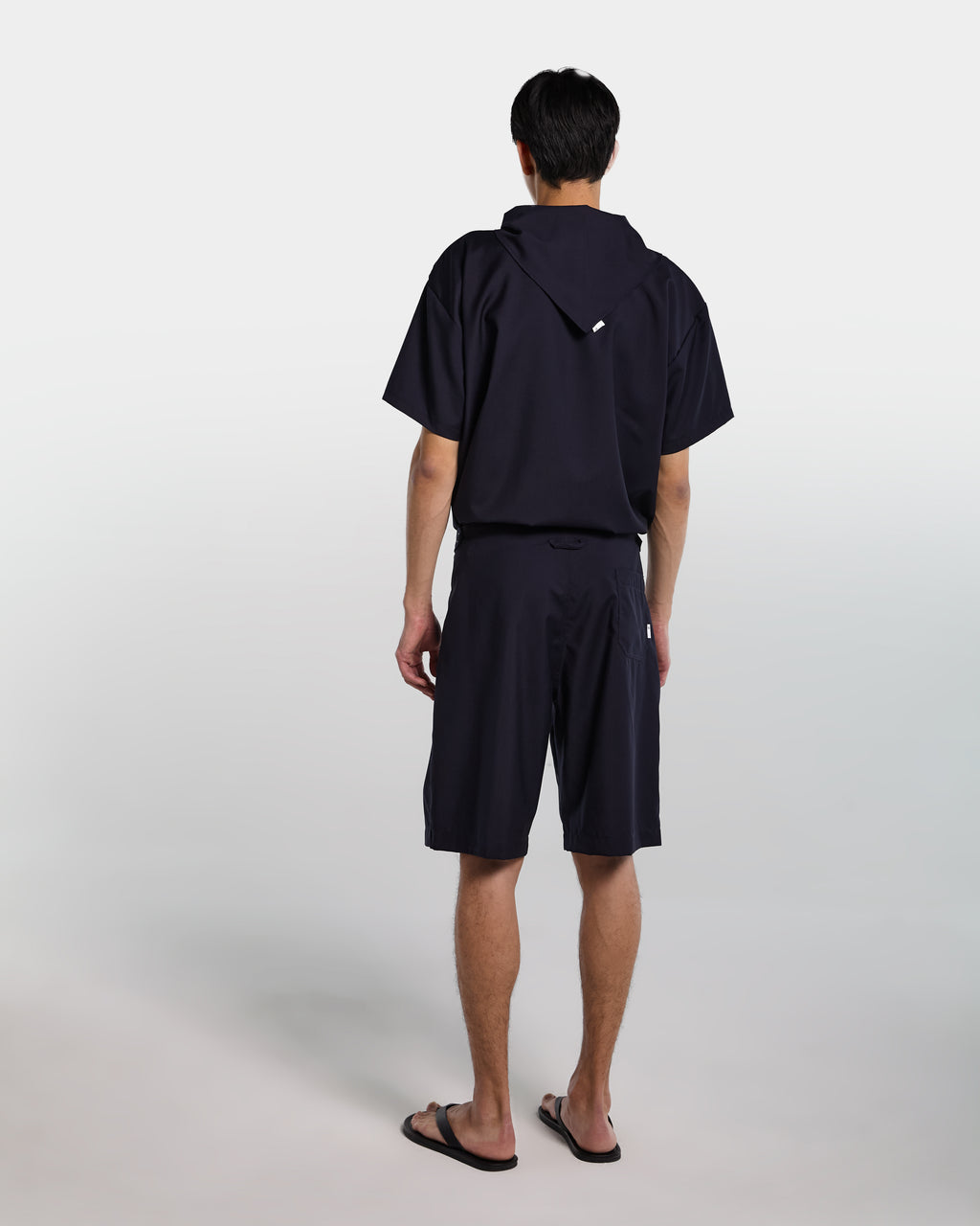 alt-image__Bermuda-baggy-in-frescolana-blu-navy