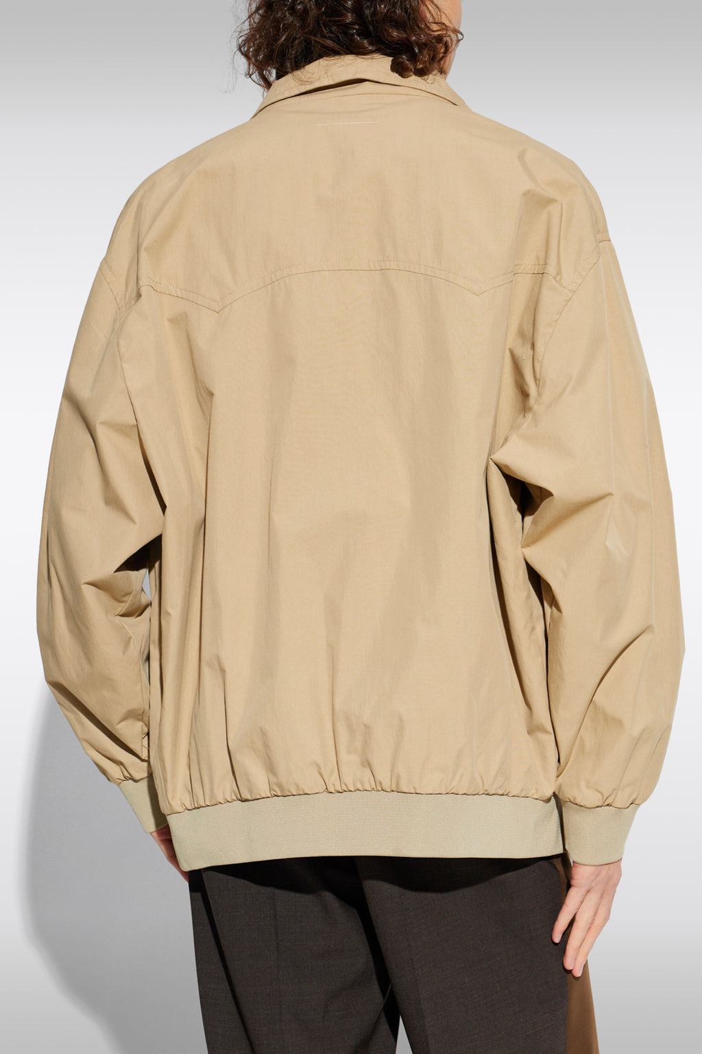 alt-image__Bomber-oversize-in-cotone-beige-con-ricamo-al-petto