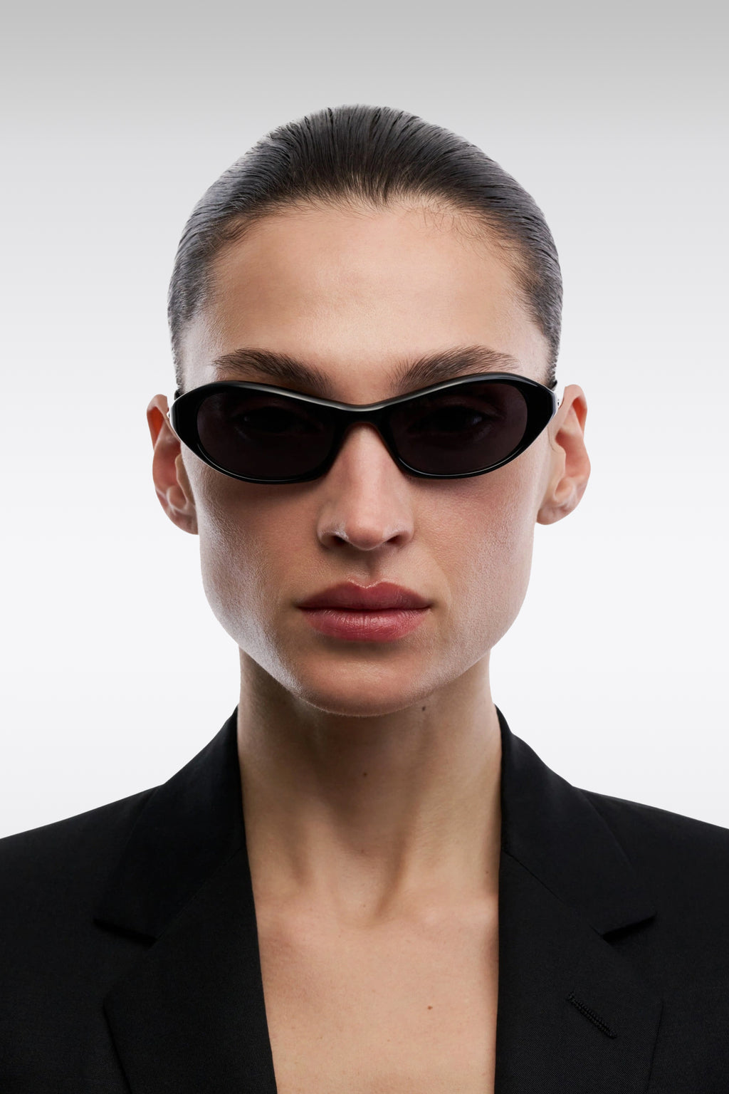 alt-image__Occhiali-ovali-cat-eye-in-acetato-neri---Aria