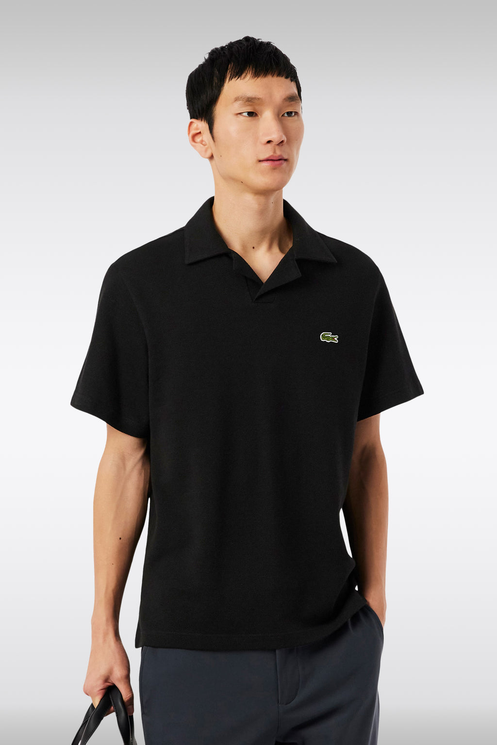 alt-image__Polo-nera-in-piquè-di-misto-lino