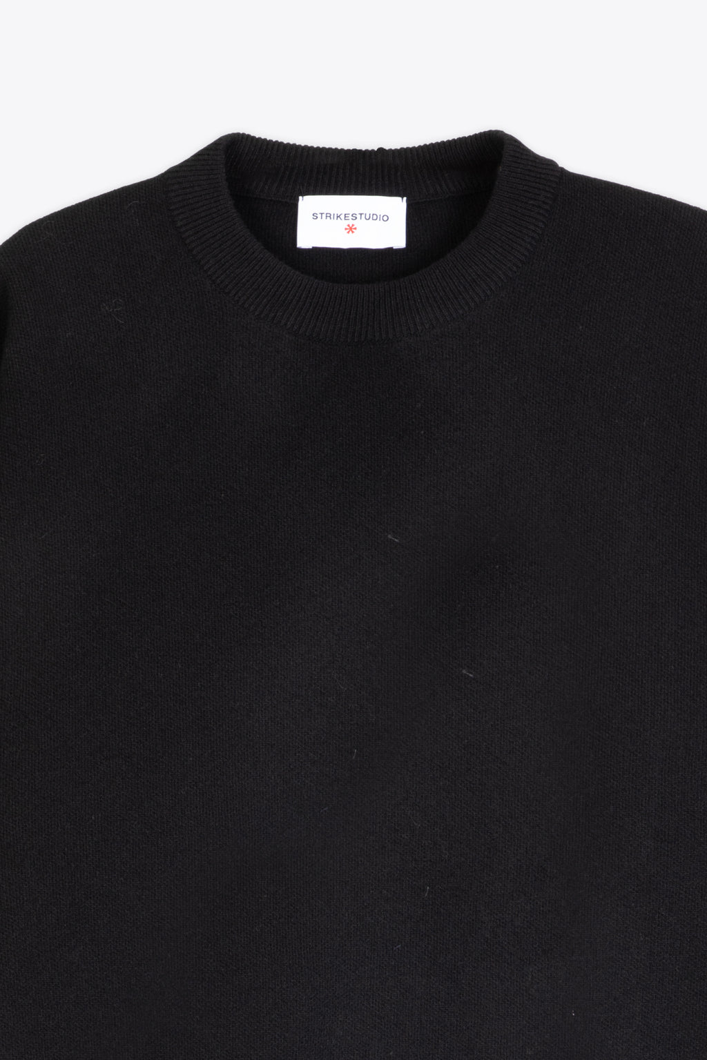 alt-image__PARICOLLO-IN-PQUET-Nero