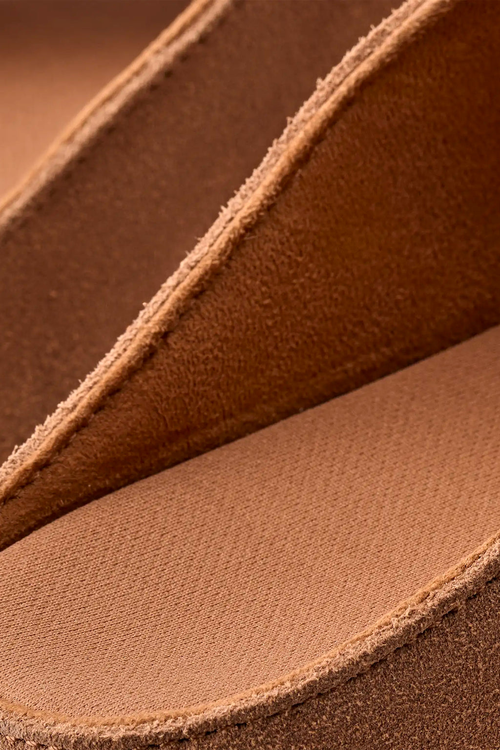 alt-image__Ciabatta-in-suede-color-cammello-con-suola-platform---Goldenstar-Hi-Cutout-Slide