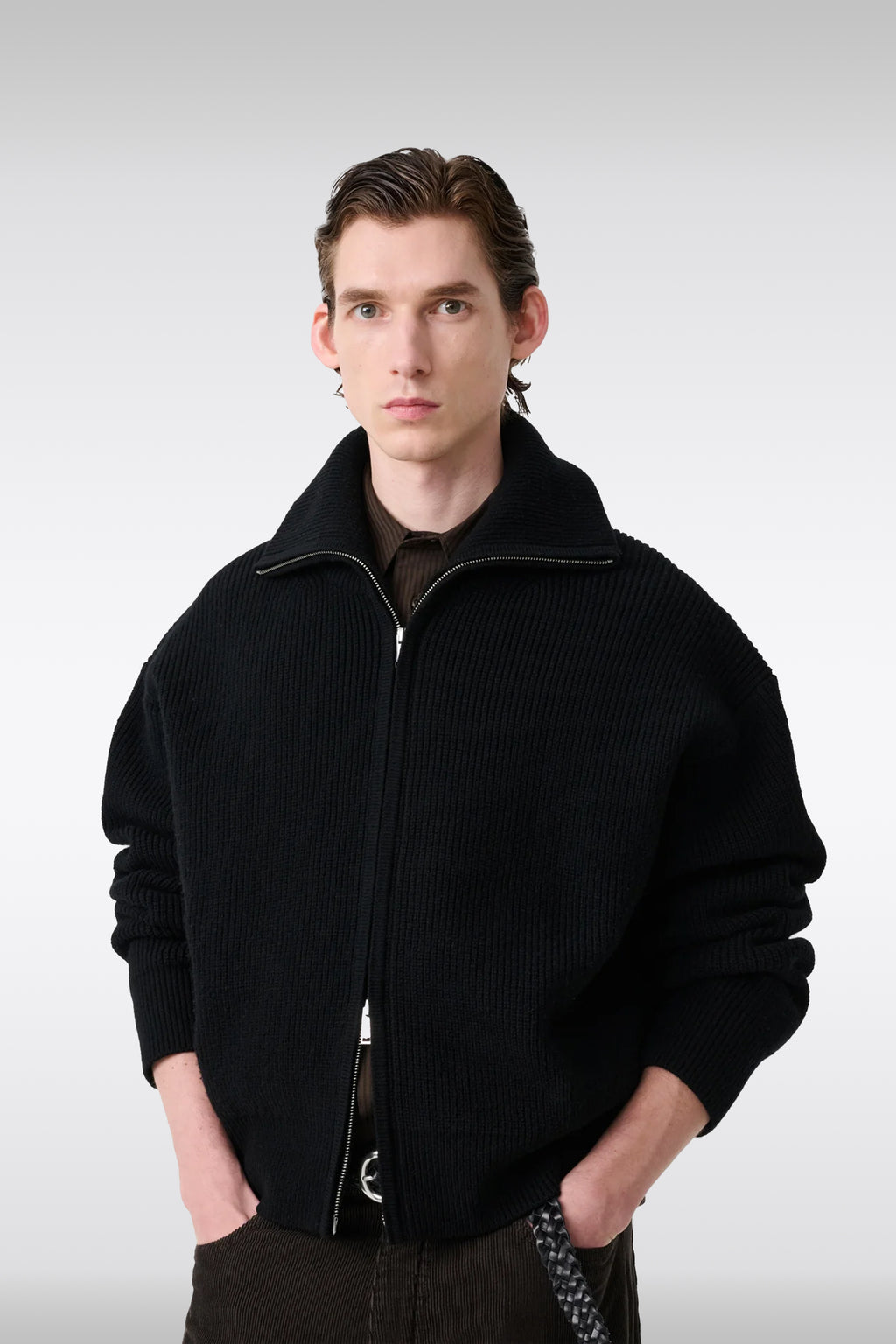 alt-image__Black-ribbed-wool-boxy-fit-cardigan-with-zip-fastening---Sandos