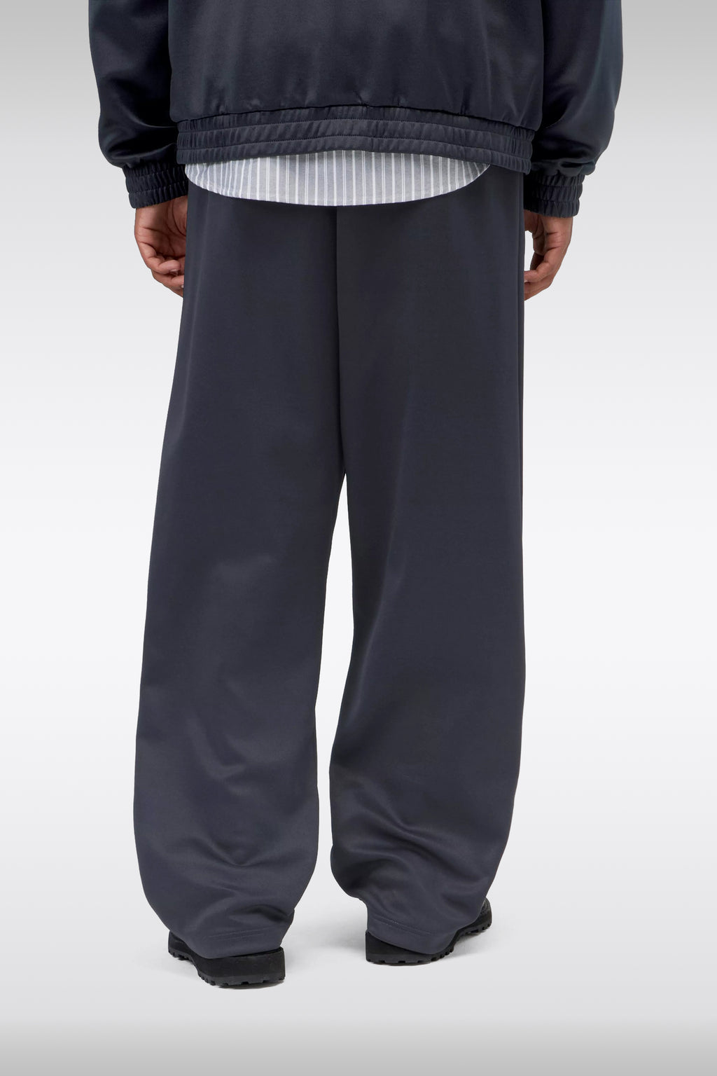 alt-image__Pantalone-in-acetato-blu-navy-con-zip-al-fondo---Bolon-Sweat-Pant