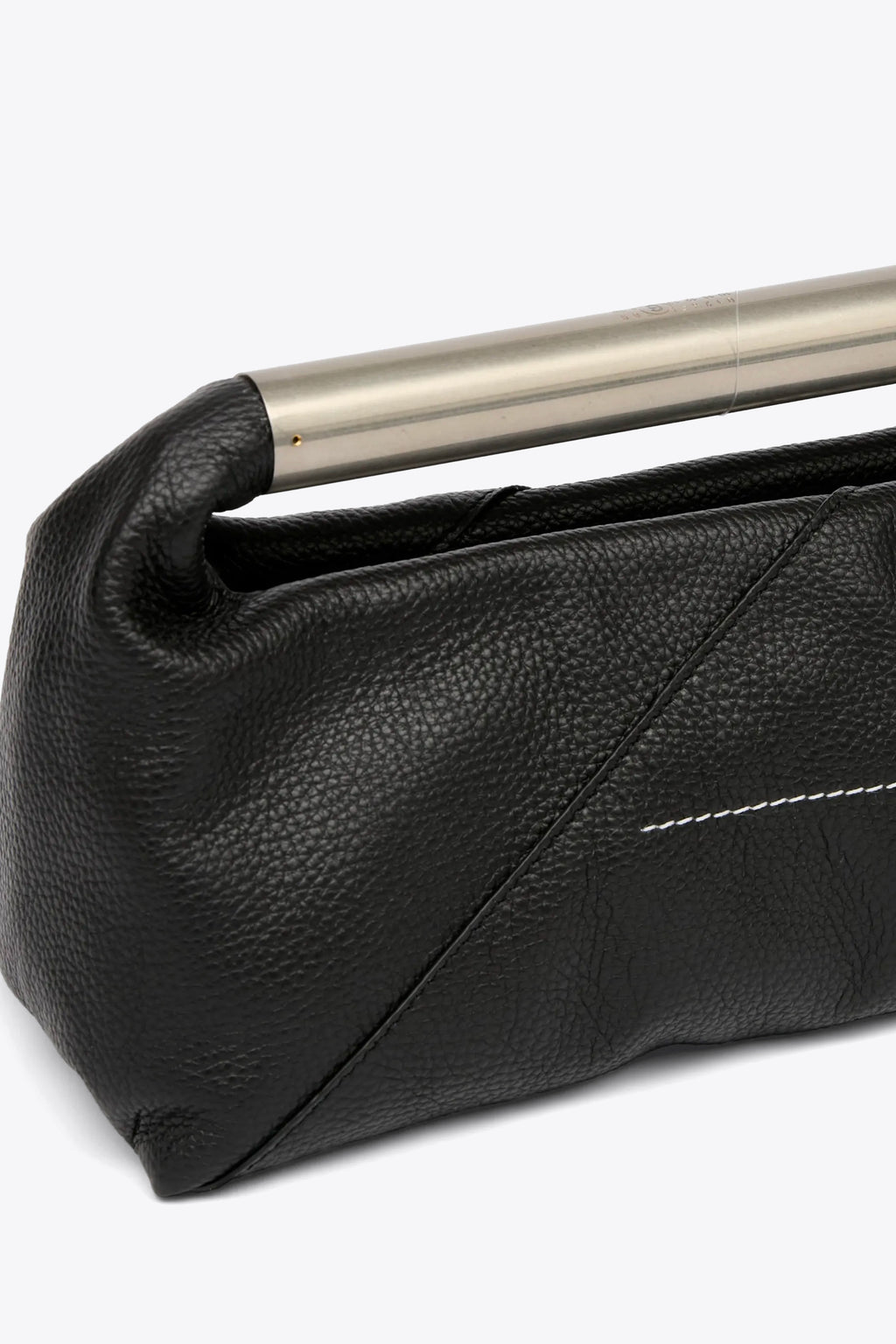 alt-image__Borsa-Japanese-rettangolare-in-pelle-nera-con-manico-in-metallo