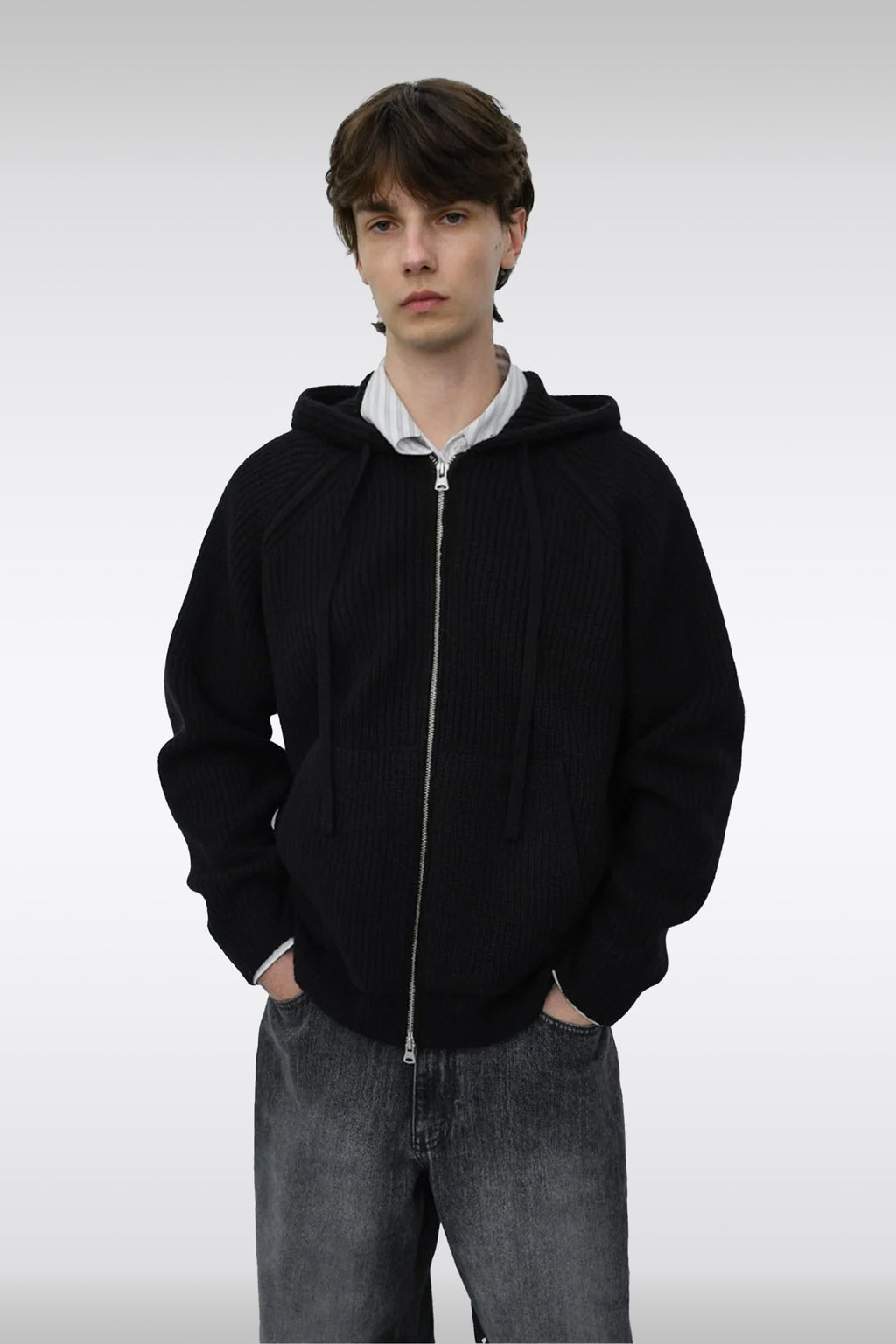 alt-image__Cardigan-nero-in-lana-a-coste-con-cappuccio-e-zip---Unisex-Hooded-Knit-Cardigan