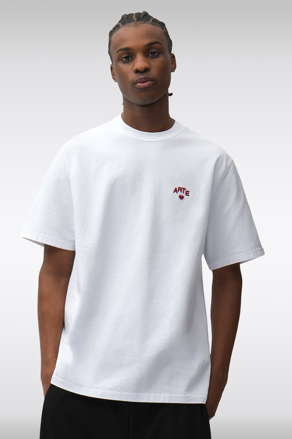 alt-image__White-cotton-t-shirt-with-red-logo-embroidery---Cor-T-shirt