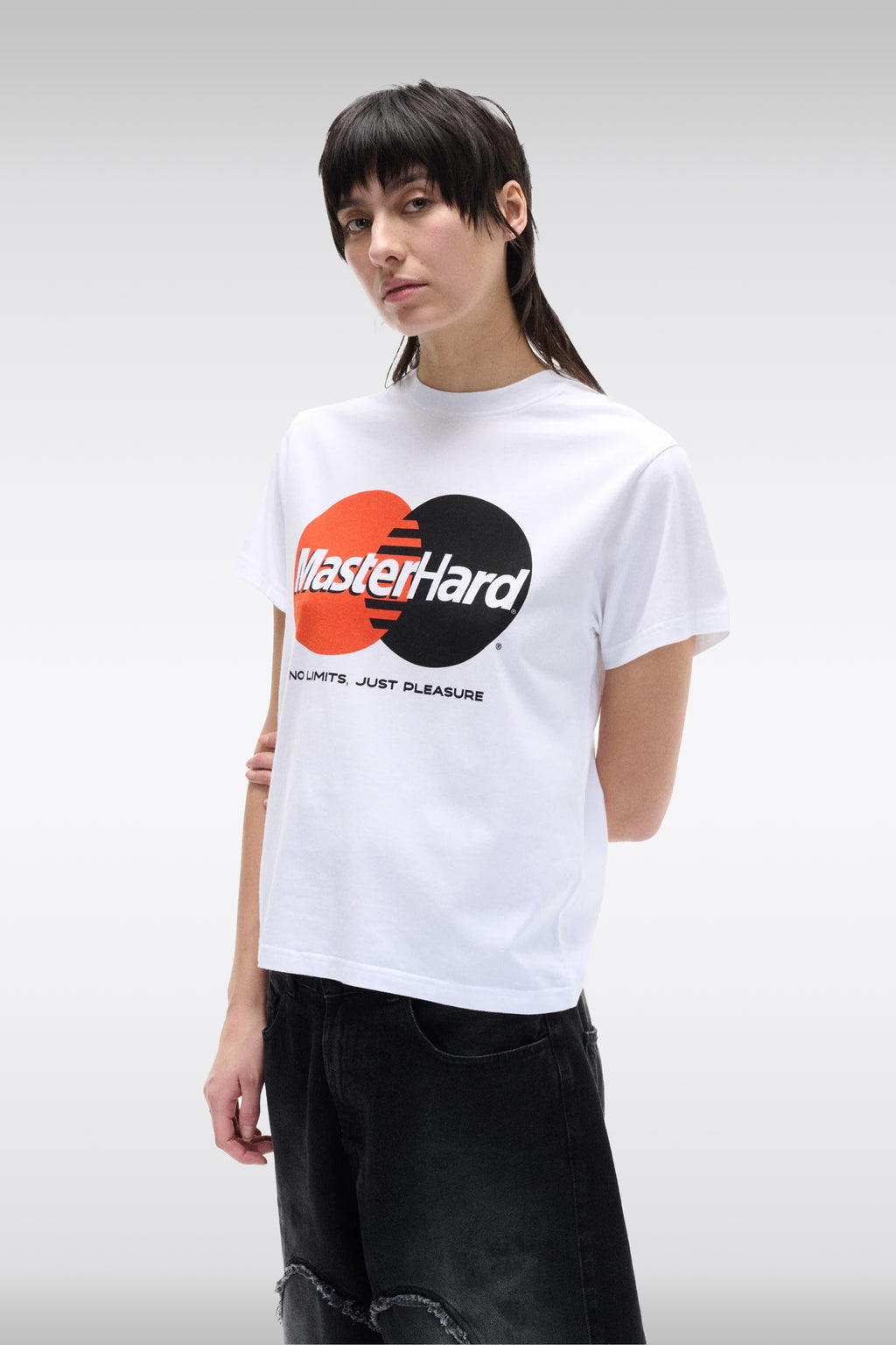 alt-image__MASTERHARD-Bianco