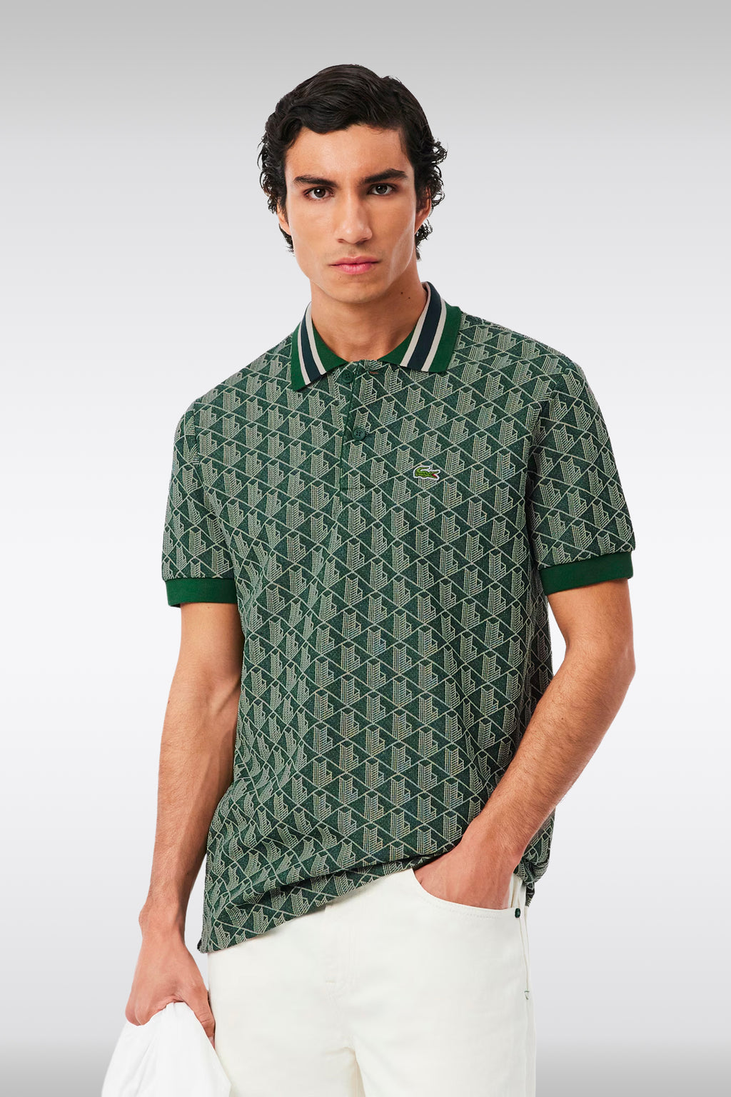 alt-image__Polo-verde-con-motivo-jacquard-monogram-con-maniche-corte