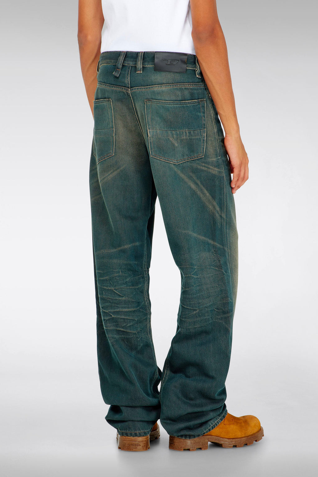 alt-image__D-MACRO-U-L.32-PANTALONI-Denim