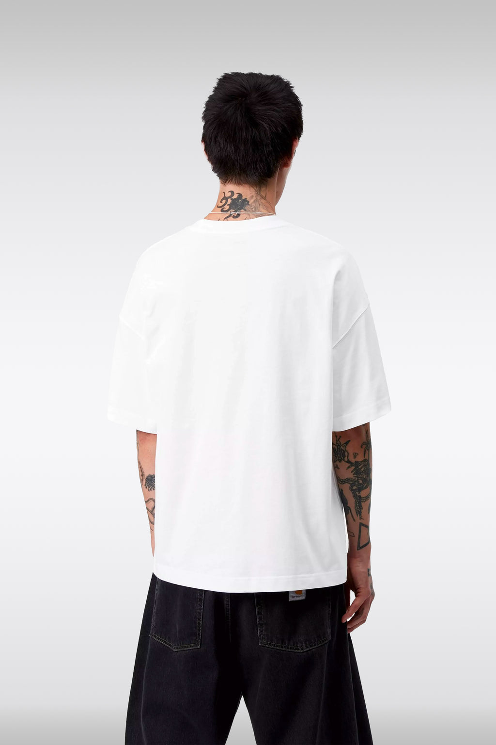 alt-image__T-shirt-bianca-boxy-fit-con-logo-ricamato-al-petto---S/S-Signature-Script-T-Shirt