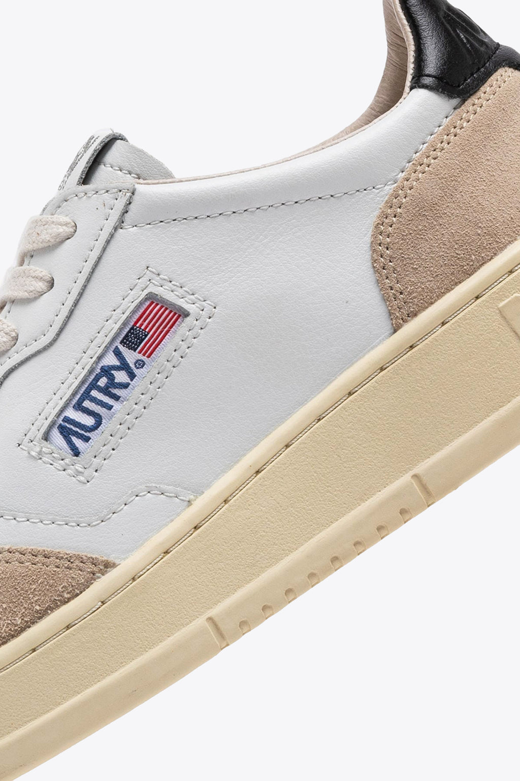 alt-image__White-leather-low-sneaker-with-black-back-tab-and-suede-details---Medalist-Low