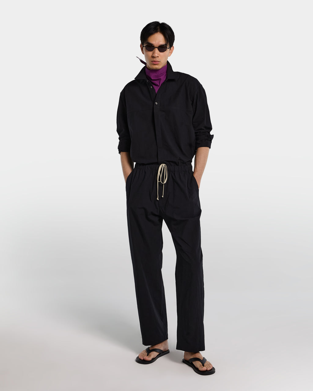 alt-image__Overshirt-nera-in-frescolana-con-maniche-lunghe