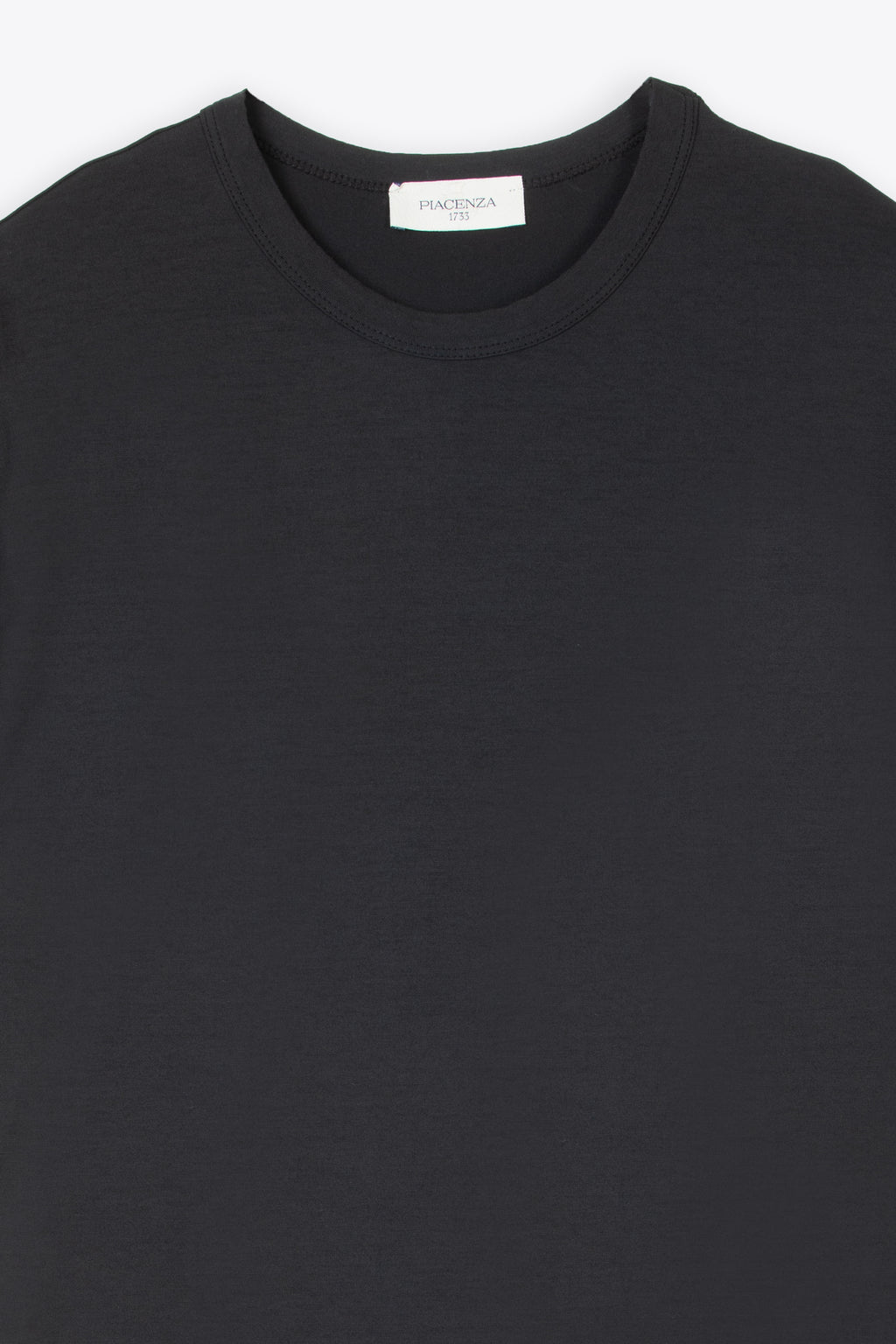 alt-image__T-shirt-nera-in-cotone-leggero