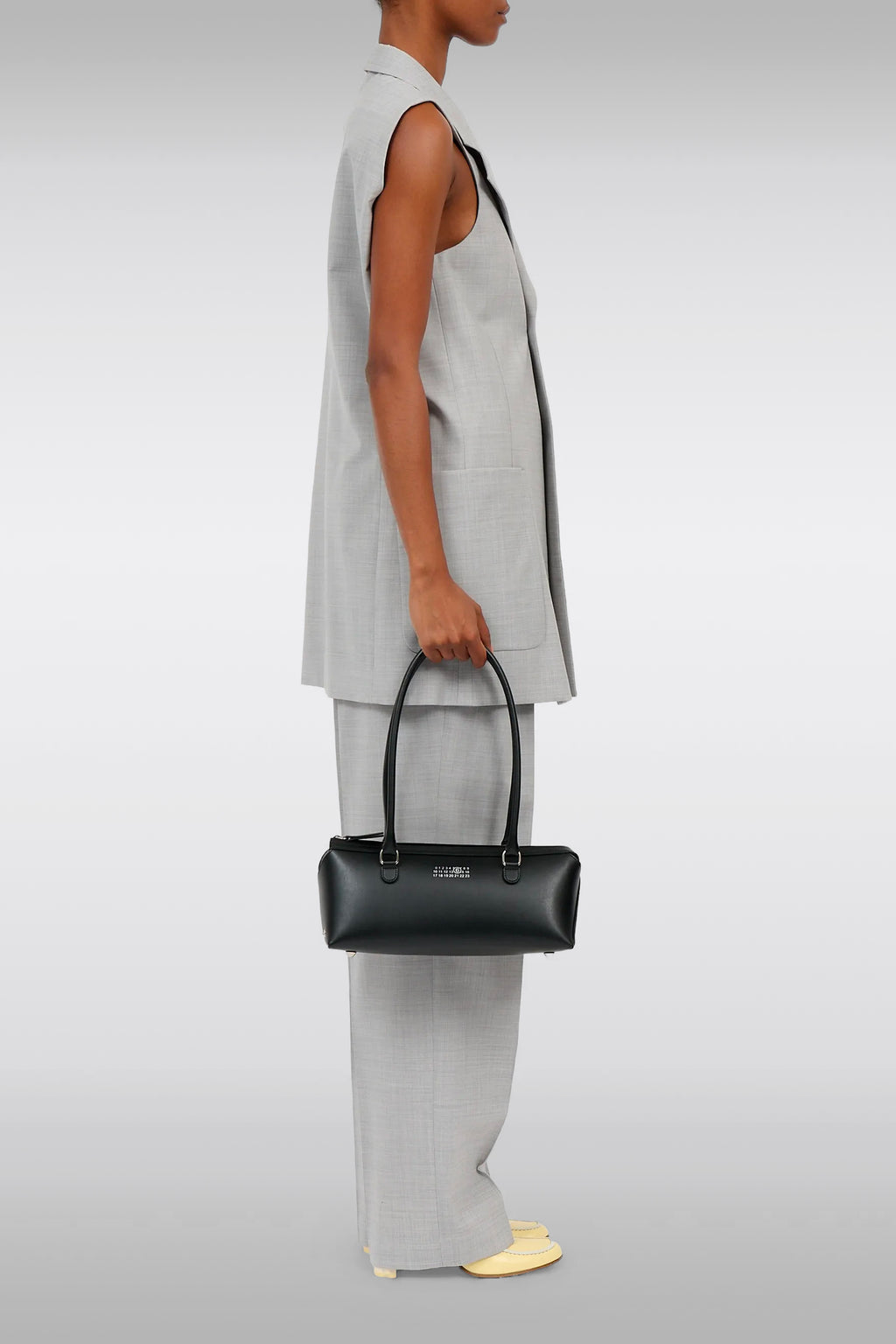 alt-image__Black-leather-bowling-bag-with-top-handles-