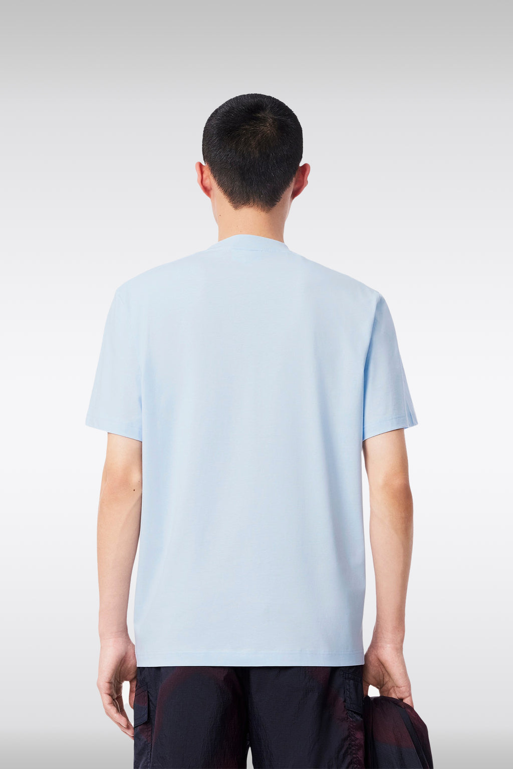 alt-image__T-shirt-in-cotone-celeste-con-stampa-grafica-al-petto