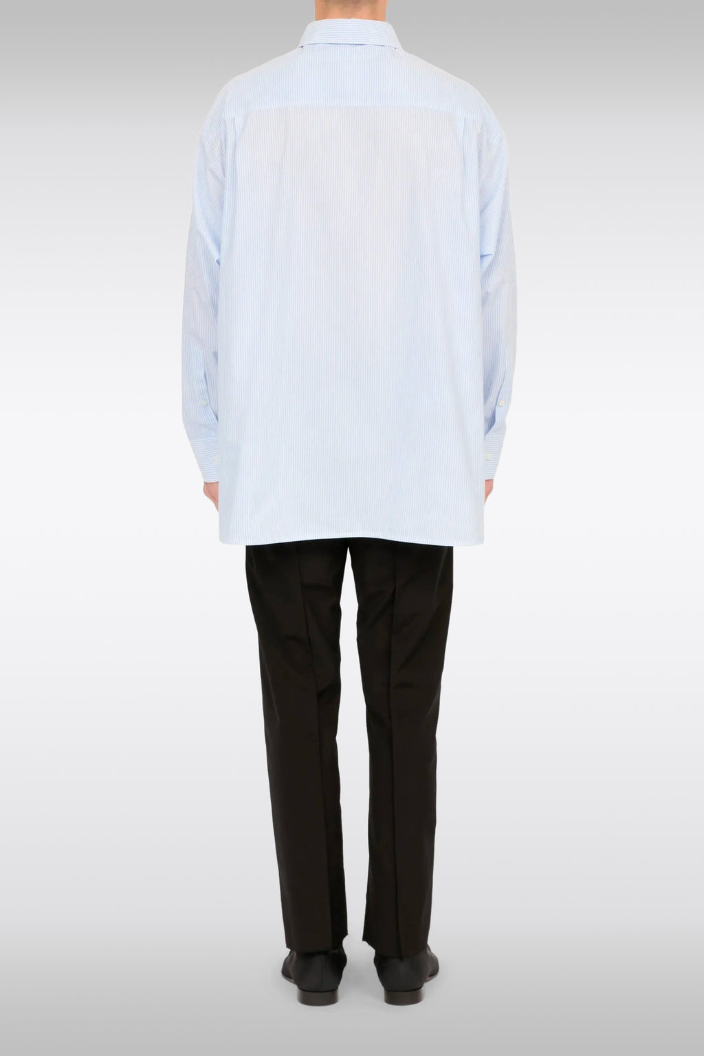 alt-image__Camicia-oversize-in-cotone-a-righe-celeste-e-bianco