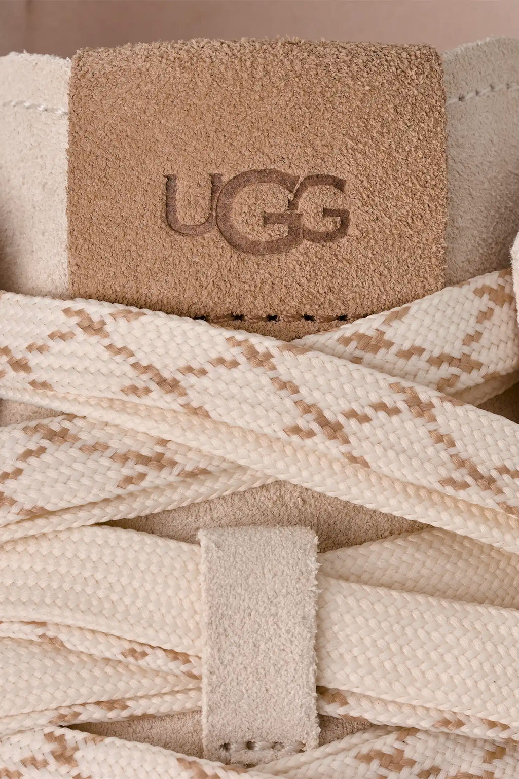 alt-image__Sneaker-bassa-in-suede-color-panna-con-lacci---W-Minimel