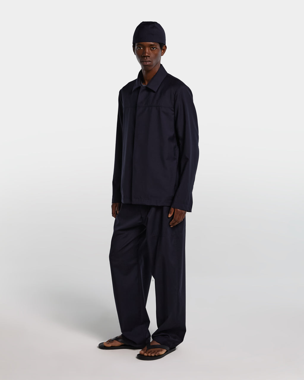 alt-image__Giacca-in-frescolana-blu-navy