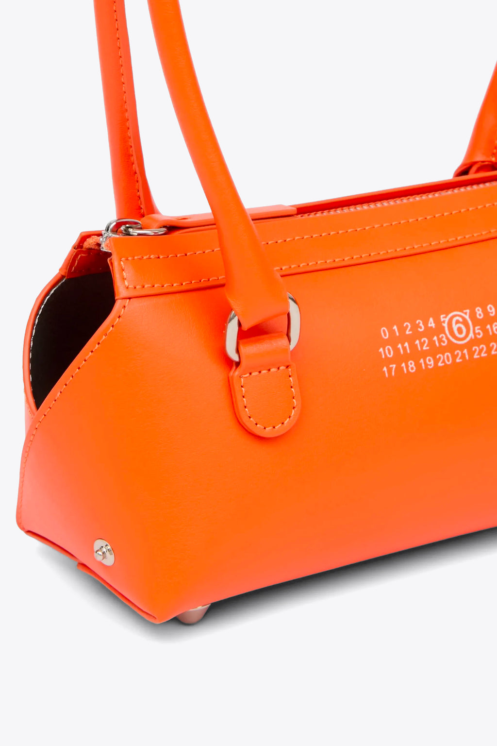 alt-image__Borsa-piccola-a-bauletto-in-pelle-arancione