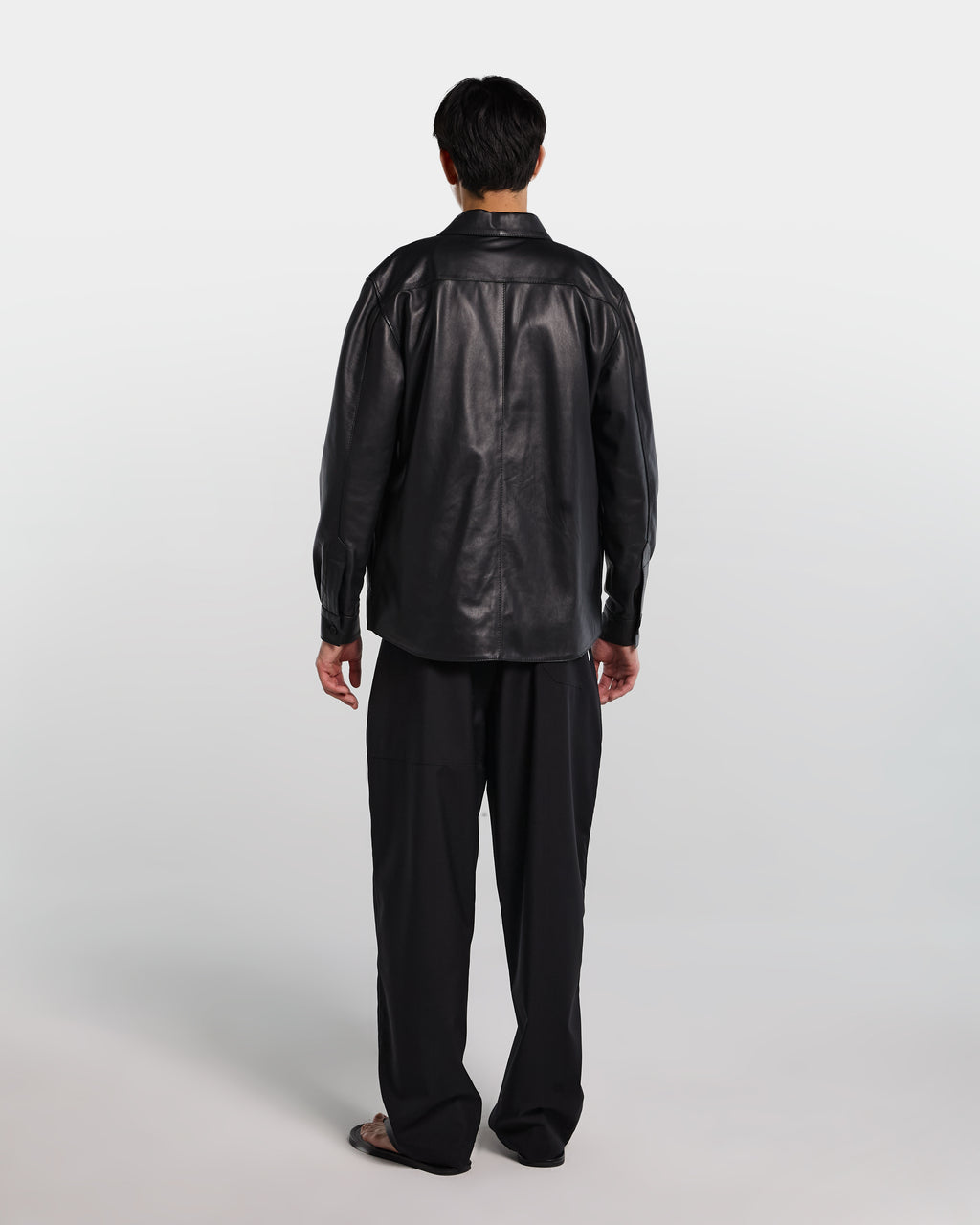 alt-image__Camicia-relaxed-fit-in-pelle-nera---Chicago-Leather-Shirt