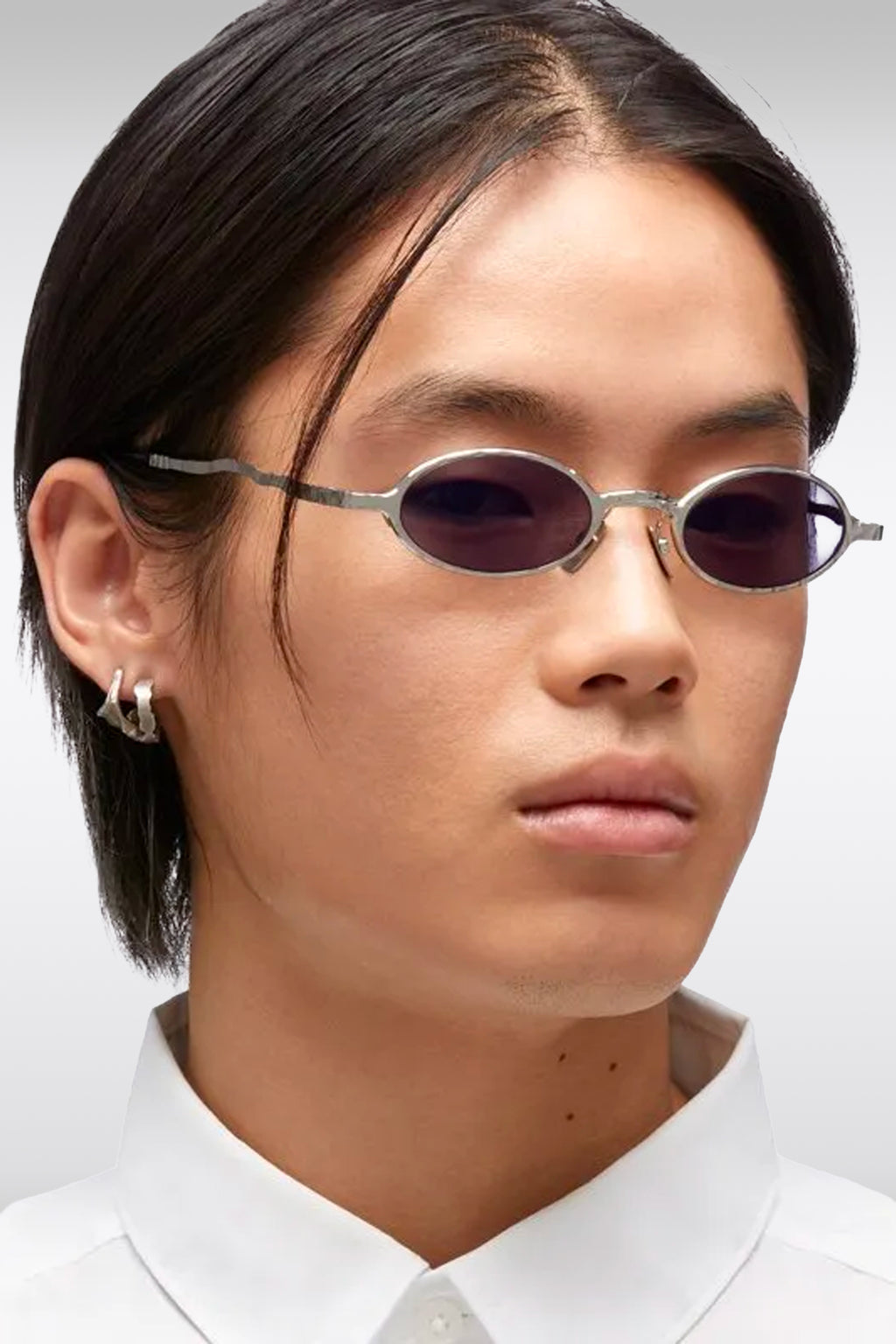 alt-image__Silver-toned-hammered-metal-oval-sunglasses---Z24