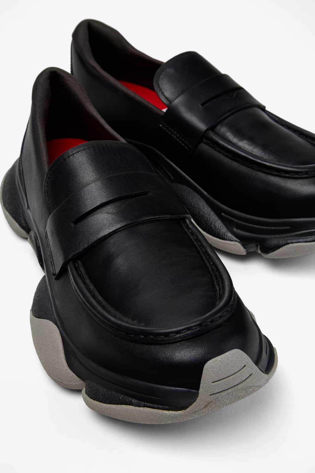 alt-image__Mocassino-nero-in-pelle-con-suola-da-sneaker---Karst-2
