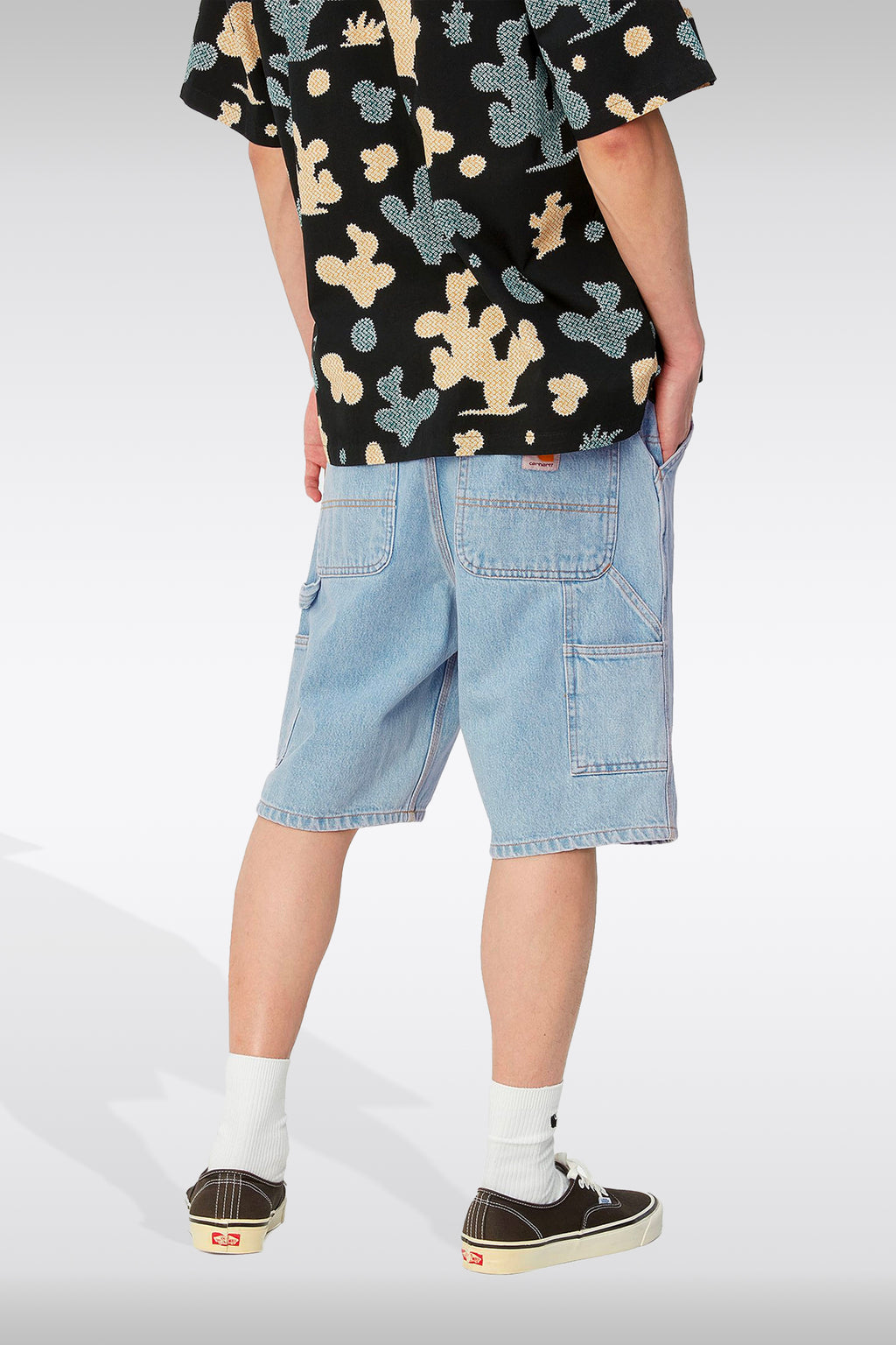alt-image__Bermuda-workwear-in-denim-chiaro---Single-Knee-Short